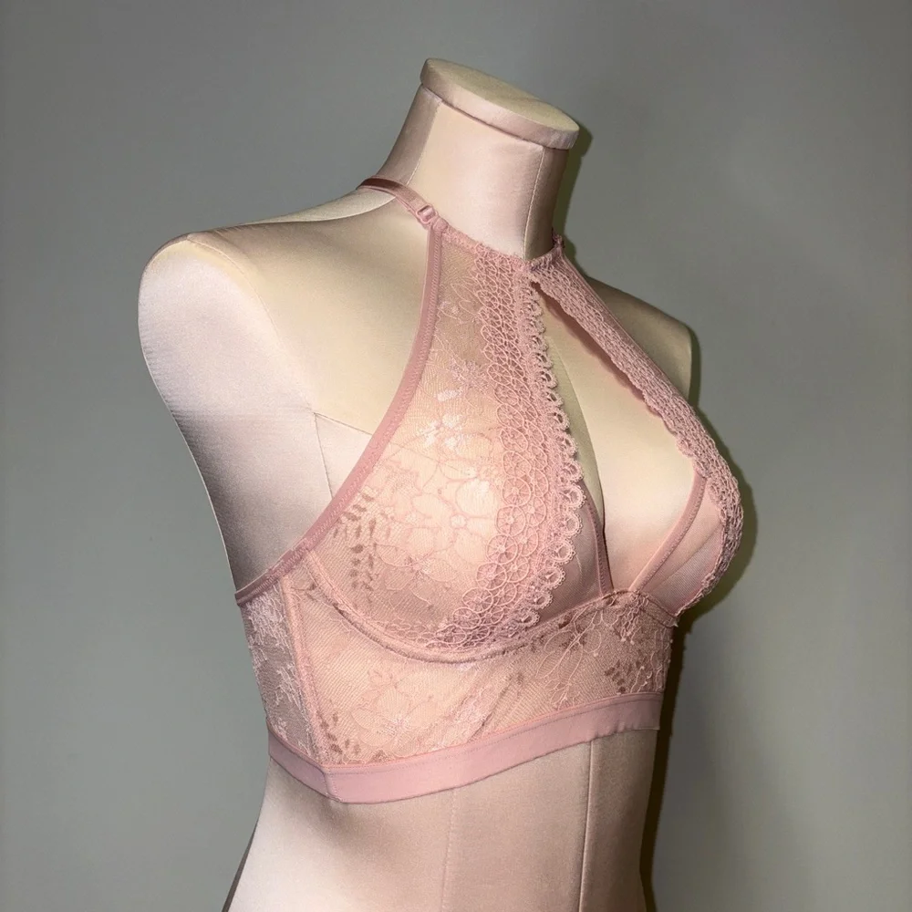 Victoria's Secret Lace Key-Hole Halter Bralette - Blush Pink - Picture 6 of 8